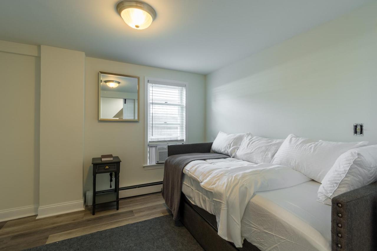 Luxurious Retreat, Parking, Restaurants, Near New Hope, 1Mile Delaware River ランバートビル エクステリア 写真